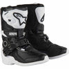 Black / White Black / White